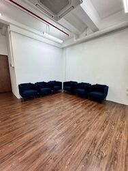 A'posh Bizhub (D27), Factory #558232411